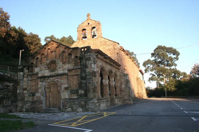 Iglesia de santa maria de logrezana