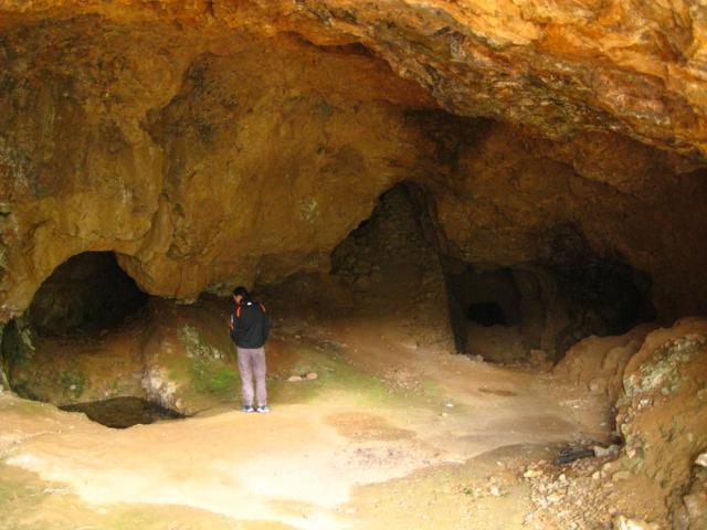 Cueva del Escobn