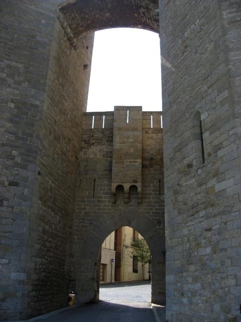 Puerta principal de la muralla