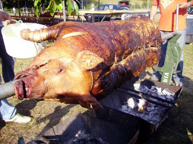 Porco a brasa en Vilasouto