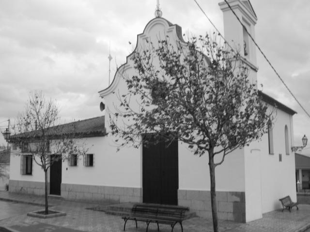 Iglesia de Santa Ana y edificio de usos multiples