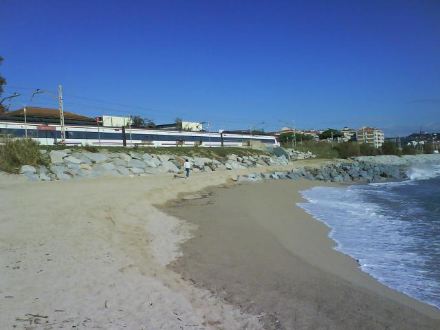 El tren desde la playa