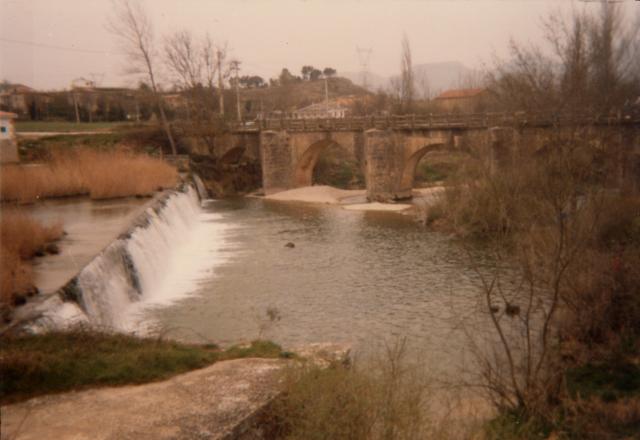 el puente viejo y la presa