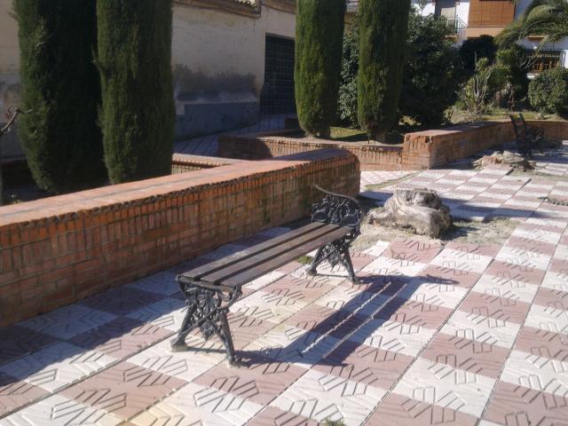 Fuente y Plaza LAMENTABLES C/ 