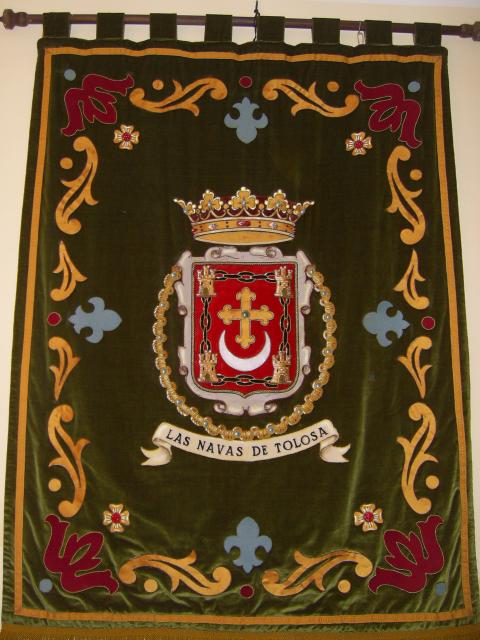 Primer Escudo en tela de navas de tolosa concorona
