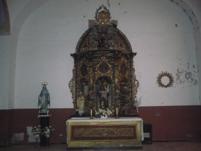 Pequeo altar lateral