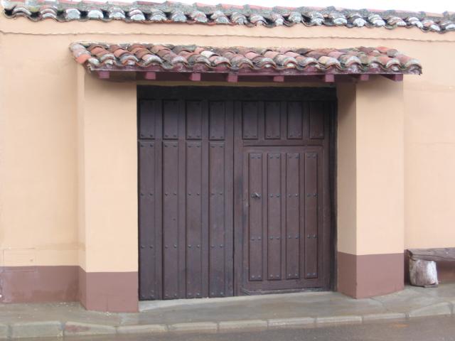Las puertas grandes en Calzadilla.