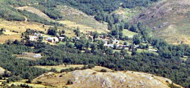 Pueblo, Robledo de Babia desde Sierra Villabandn