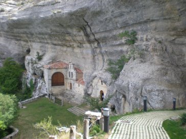 Vista general de la ermita de S. Bernab