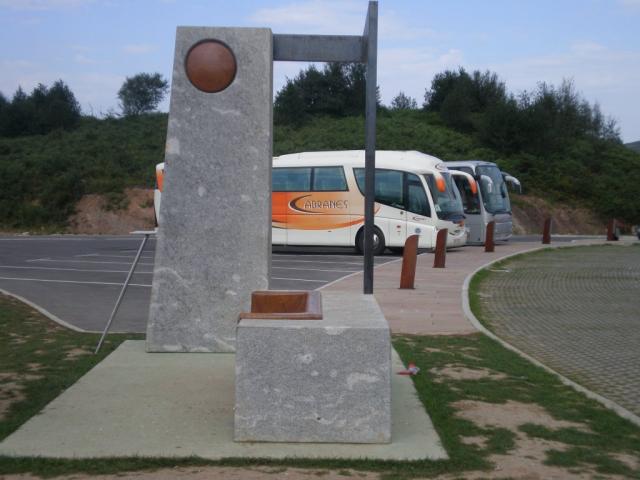 Monumento en el Parking del Soplao