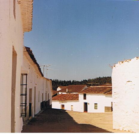 parcial calle Pelayo de Higuera de la Sierra