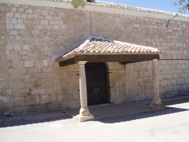 Ermita de Santa Ana, porche lateral