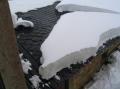 El peligro de las nieves al caer del tejado
