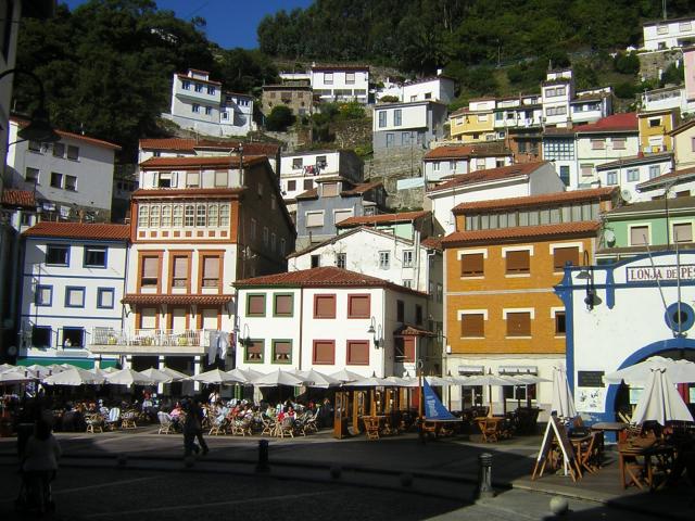Casas en Cudillero (Asturias)