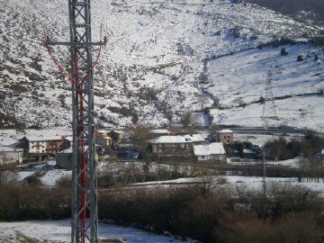 Vistas de El Ventorrillo nevado desde el tren