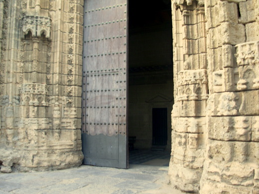 Puerta de la Iglesia Mayor