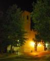 Iglesia de Llanera por la noche