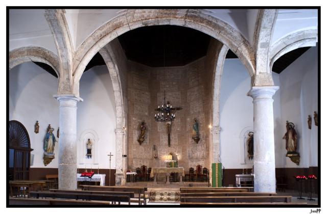 Interior Iglesia 1