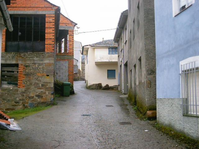 C/ Campillo en el 2003, al fondo la ermita esquina