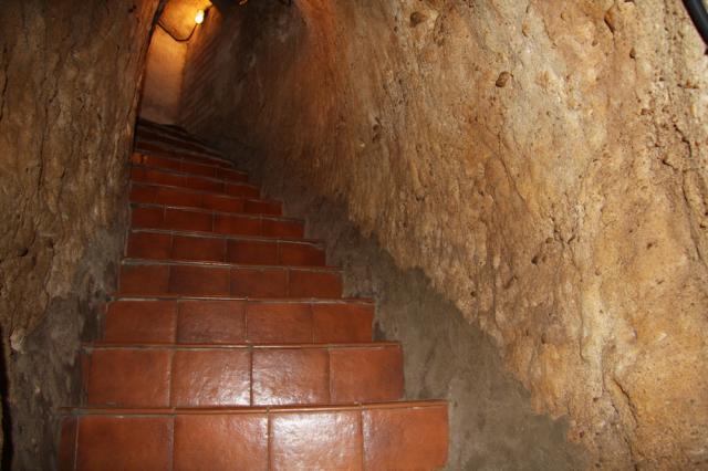 Escaleras de la bodega - casa de Jos y Maricarmen