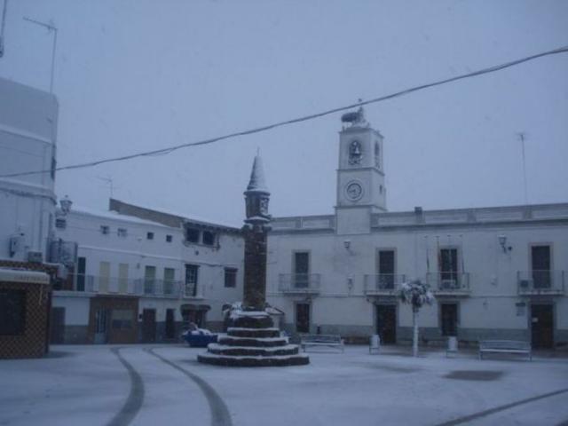La nieve en la plaza