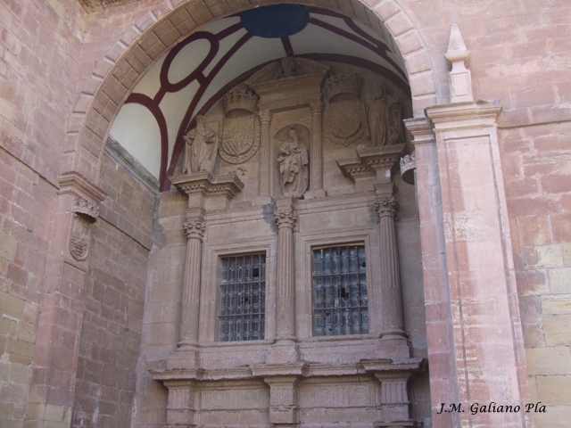  Detalles puerta de Santa Maria la Real