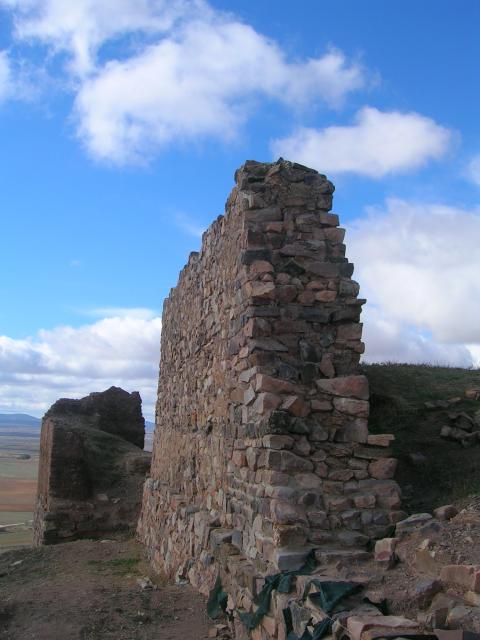 Restos del Castillo de Tornos 