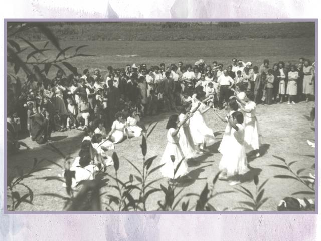 Calendario Agosto Grupo bailando ao 1951