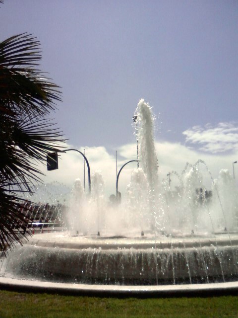 Fuente en la Plaza del Mar.