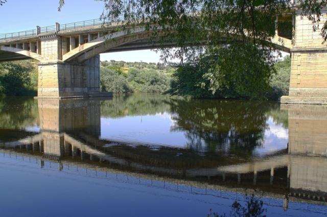 puente rio alagon