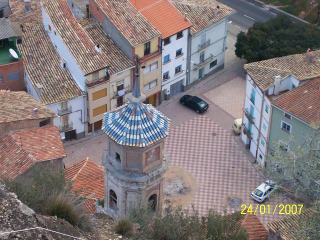 La Iglesia y la plaza
