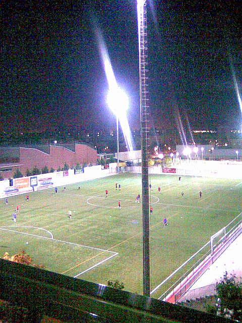 Futbol nocturno en Viladecans
