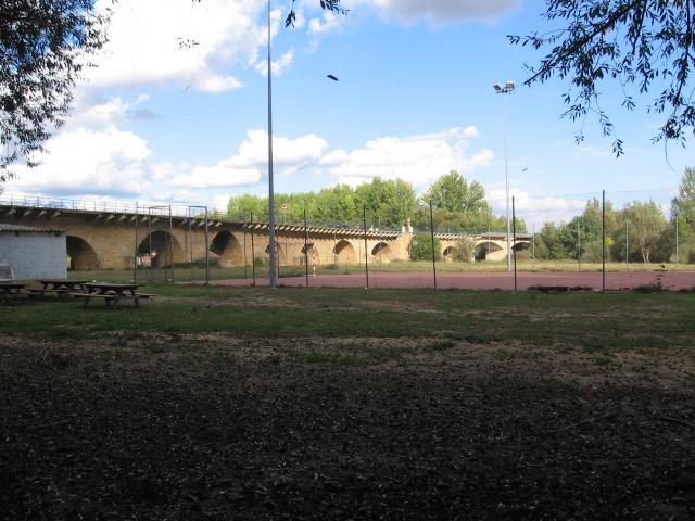 Puente de Villarente.