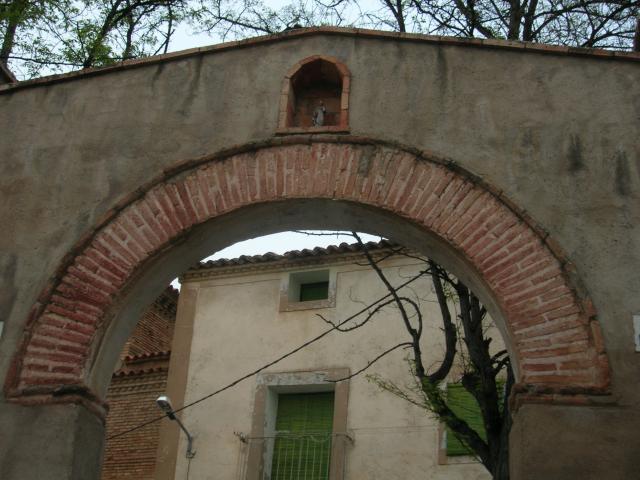 Arco mudjar del recinto parroquial