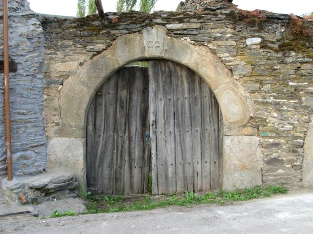 Puerta de entrada casa antiga del Barrio
