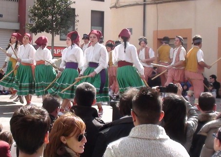 Festival de dantzas en fustiana