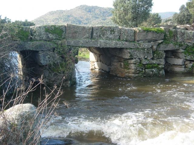 Resultado de imagen de puente de los pilones garciotum