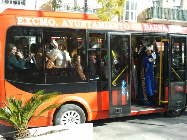 autobus del ayuntamiento multiusos.... quien paga?