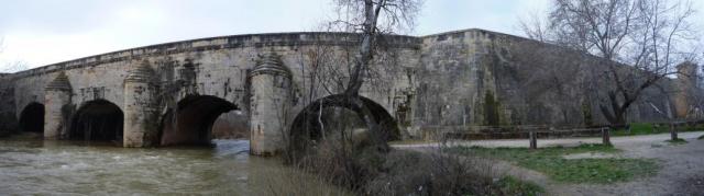 Puente acueducto-Murallas de Grisen
