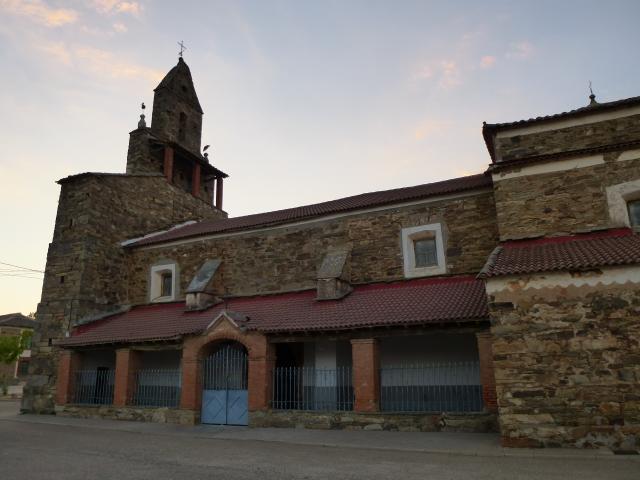 Iglesia de Curillas.