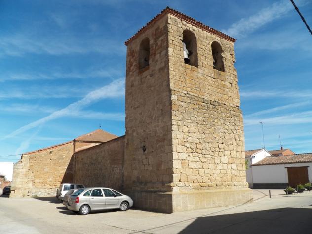 Torre y nave de la Iglesia