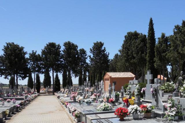 Cementerio en el da de la madre 2014