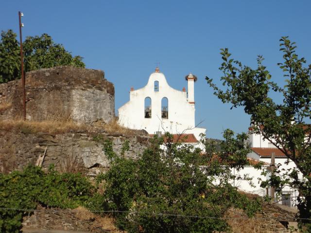 El molino y la iglesia