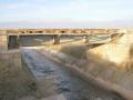 puente que pasa sobre el rio guadiana