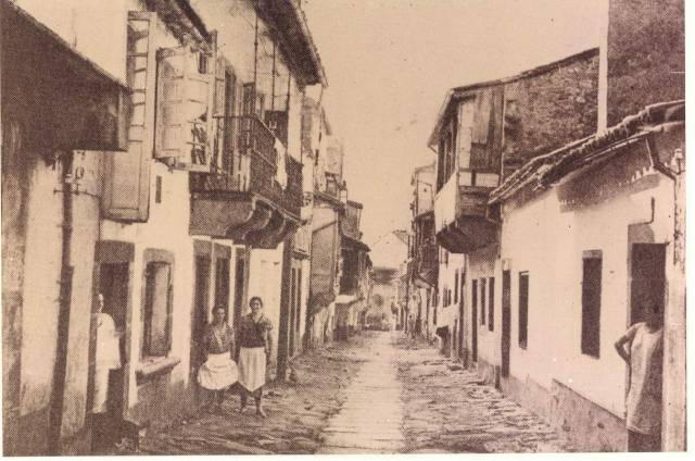 antiga imaxe da rua de san pedro en esteiro