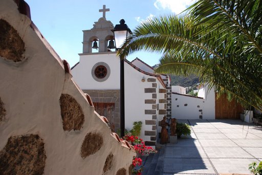 iglesia de san miguel y plaza