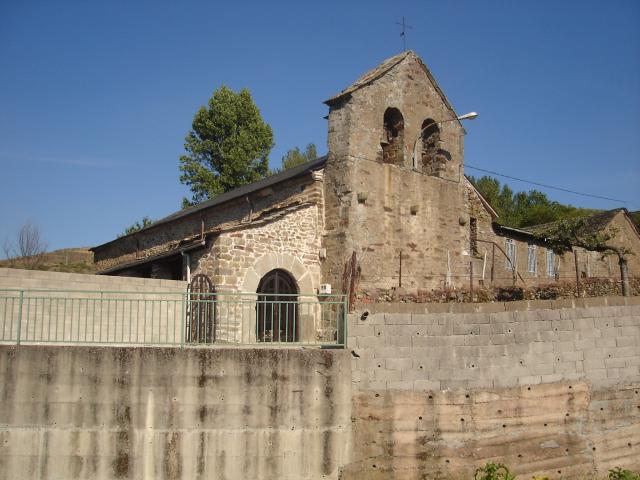 nueva fachada de la iglesia